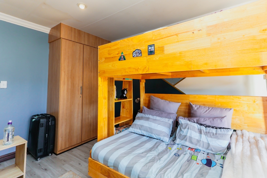 3 Bedroom Property for Sale in The Coves North West
